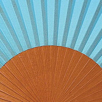 Vera Pilo Fächer MINI ECOLOLO, Holzrahmen braun, Pastell Blau, detail
